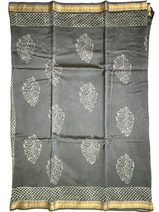 Maheshwari Silk Bagru Block Print Saree – Gray with Zari Border